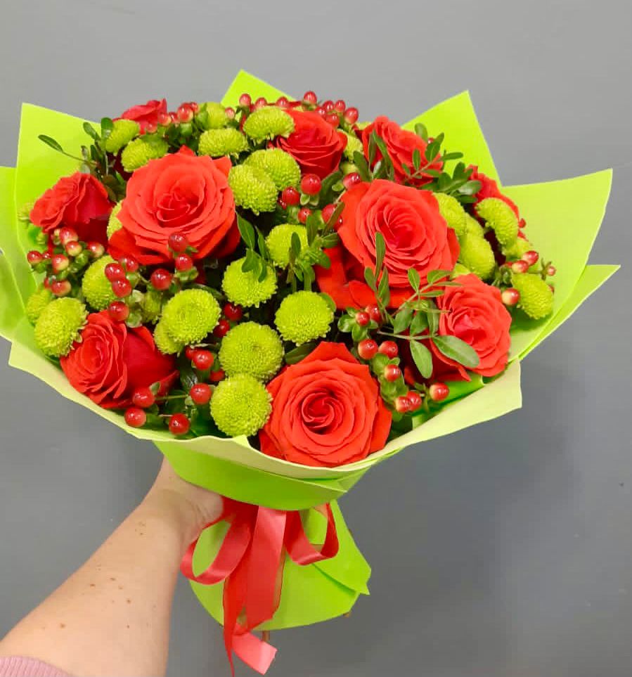 Букет цветов из: Хризантемы и Розы в Баргузине