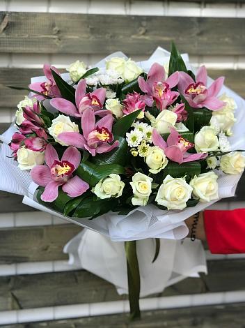 Букет цветов из: Розы и Хризантемы в Баргузине