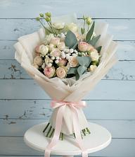 Букет цветов из:  Розы и Лизиантусы в Баргузине