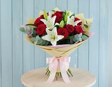 Букет цветов из:  Лилии и Розы в Баргузине