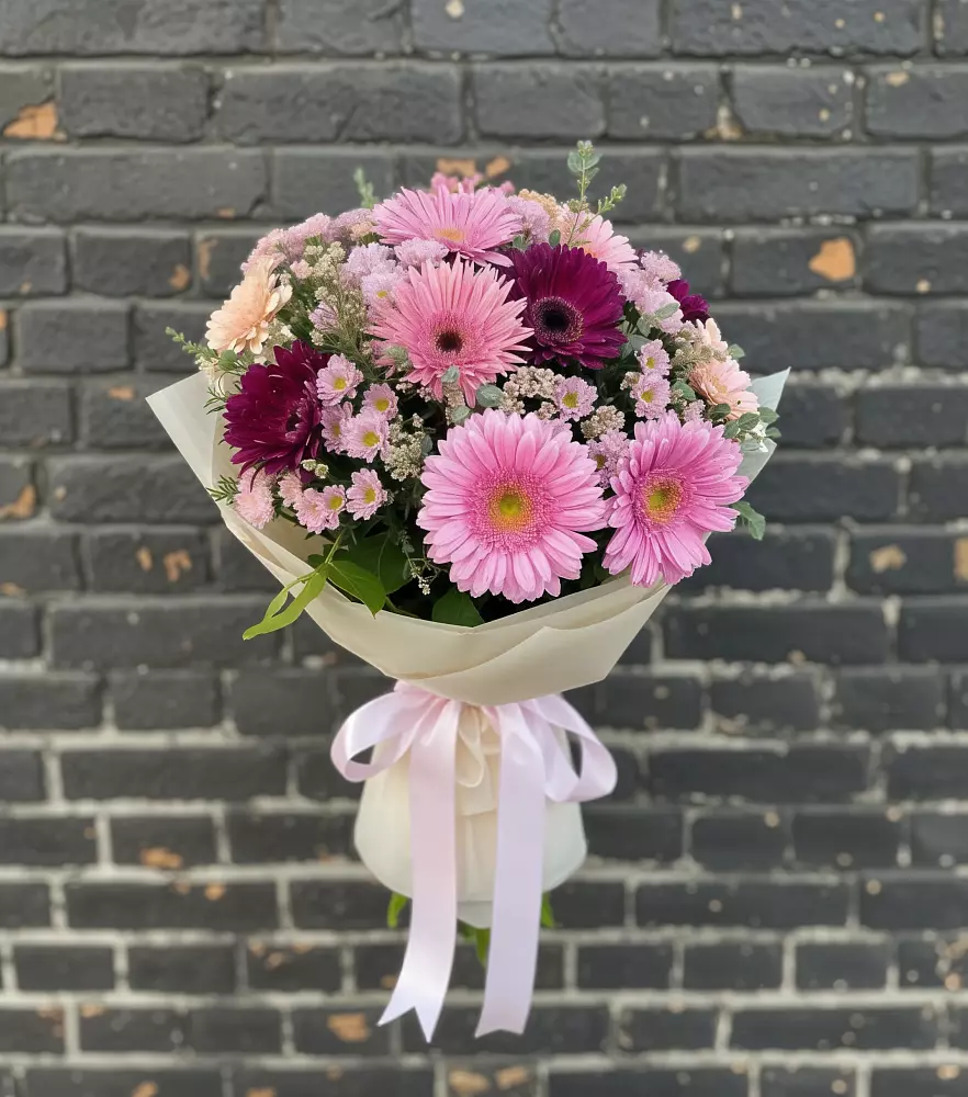 Букет цветов из: Герберы и Хризантемы в Баргузине