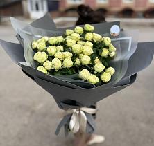 Букет Белые кустовые розы Солинеро в Баргузине