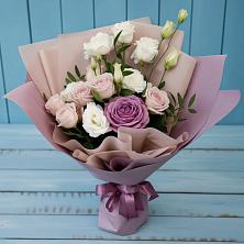 Букет цветов из:  Розы и Лизиантусы в Баргузине