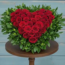 Цветочная композиция из Розы в виде сердца в Баргузине