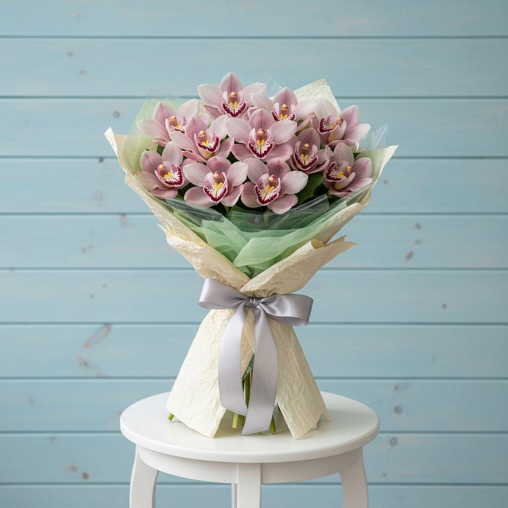 Букет цветов из: Орхидеи и Розы в Баргузине