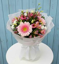 Букет цветов из:  Герберы, Альстромерии и Лизиантусы в Баргузине