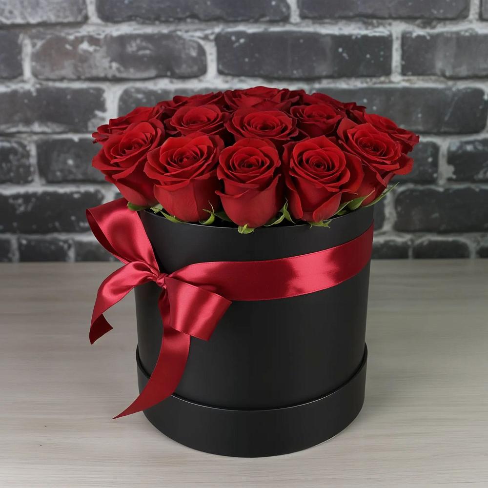 Цветочная композиция из Розы в шляпной коробке в Баргузине