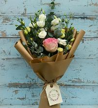 Букет цветов из:  Розы и Лизиантусы в Баргузине